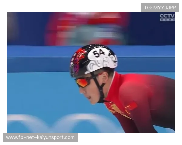 任子威贴身弯道抢位成功稳住第一