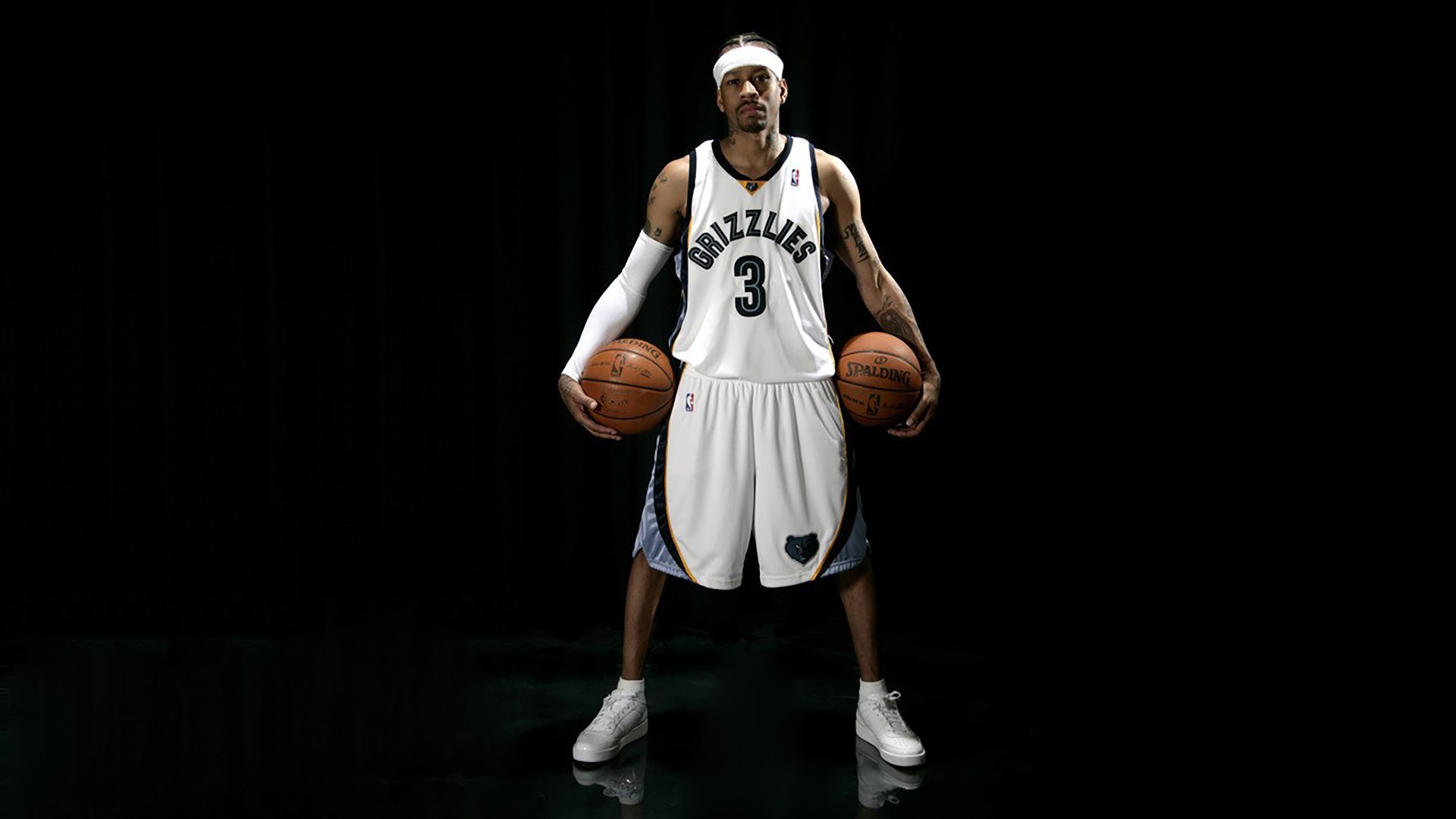 开云·体育官网-快船持续低迷，哈登拼尽全力，哈登晃倒的快船球员是谁